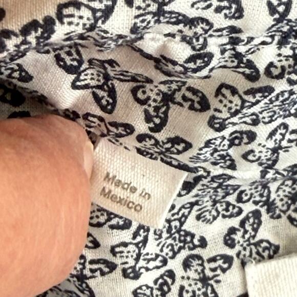 Frank & Eileen Grayson "The Hero" Button Butterfly Oversized XS Shirt MSRP $228 - Picture 5 of 7